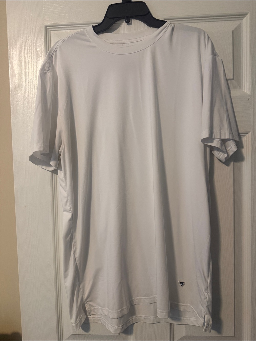 BURLEBO Men's White Short-Sleeve Performance Tee